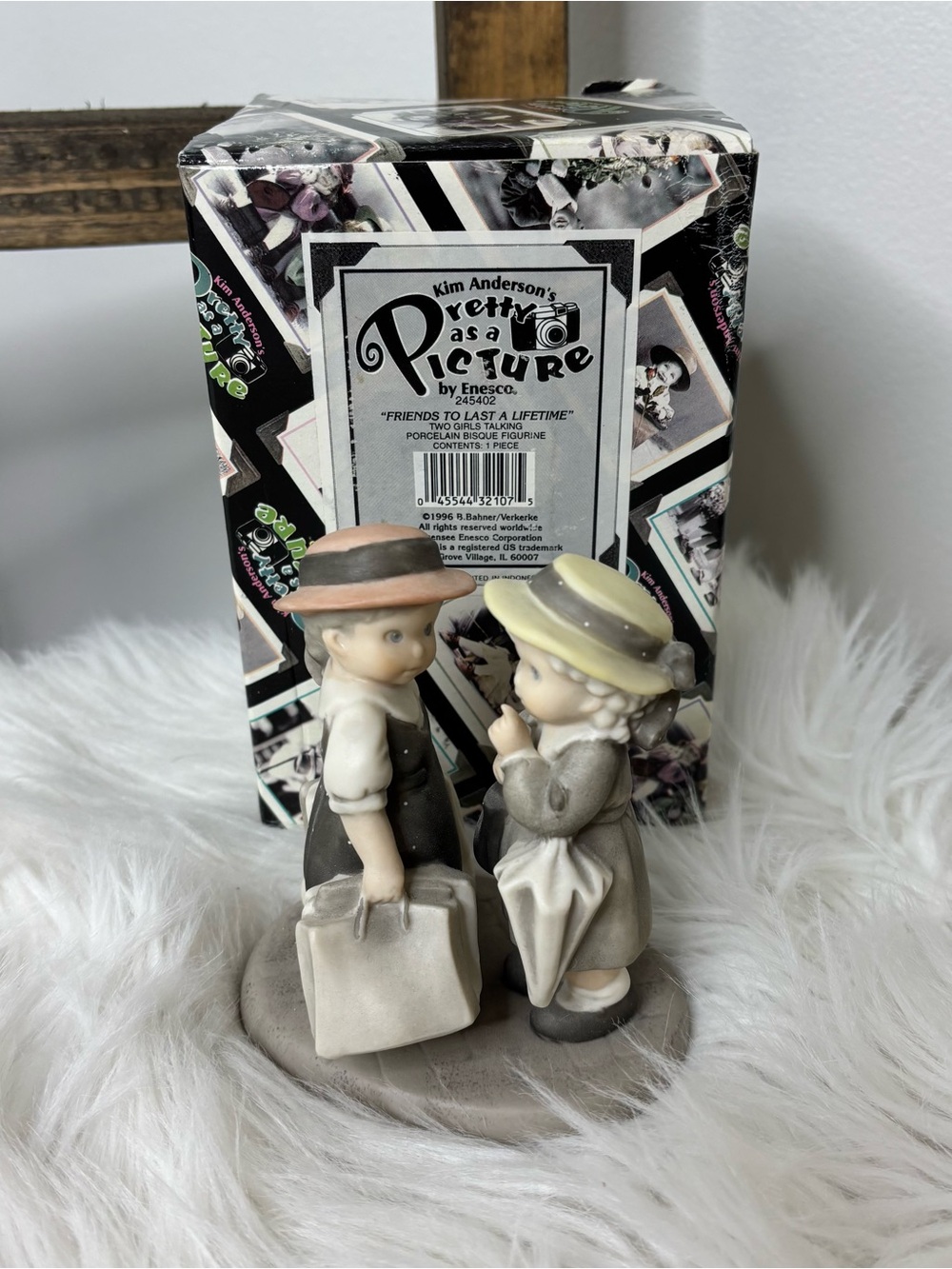 Kim Anderson Pretty As A Picture “Friends to Last a Lifetime” Porcelain Figurine